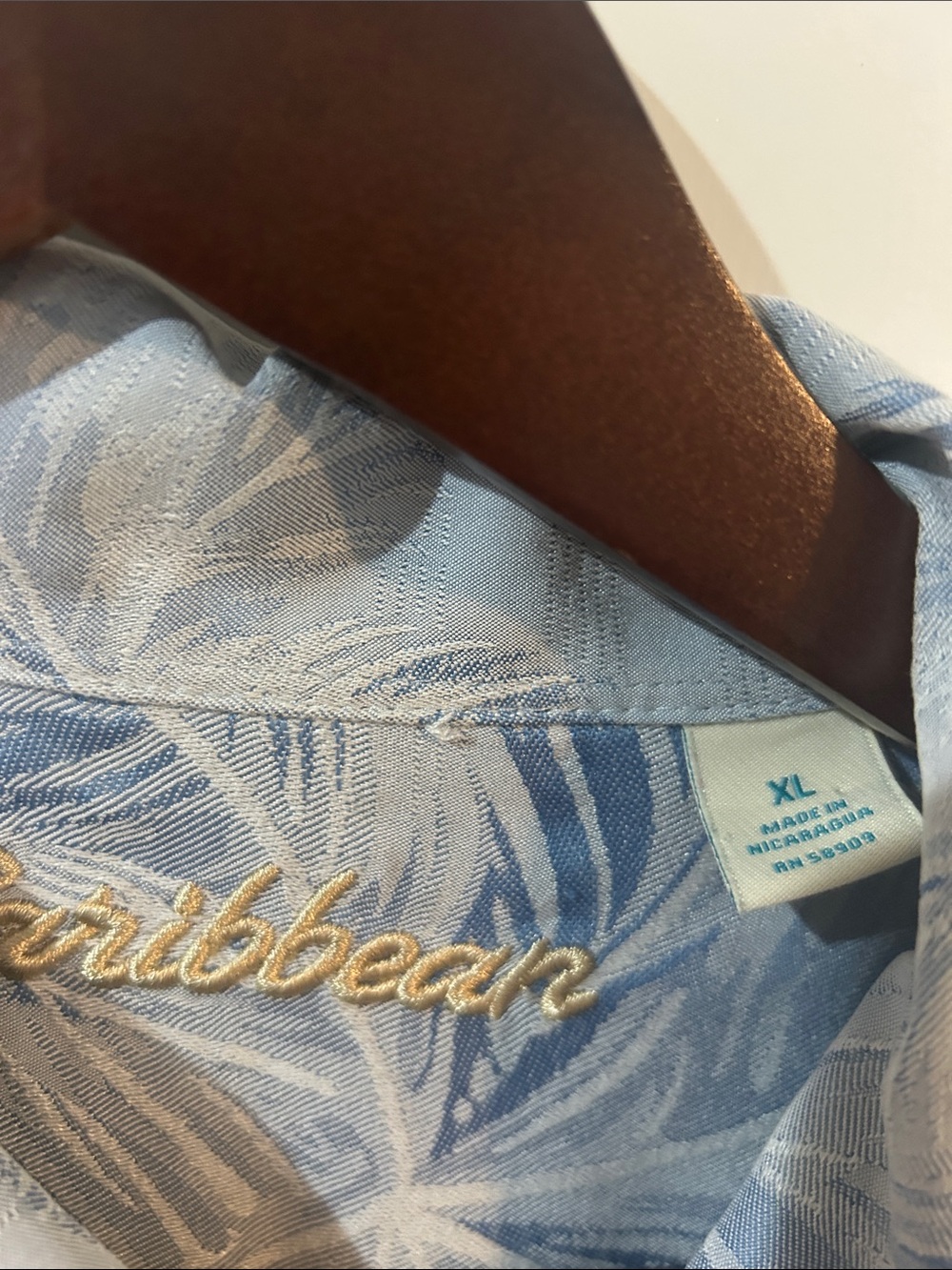 Caribbean button down top - Picture 3 of 6